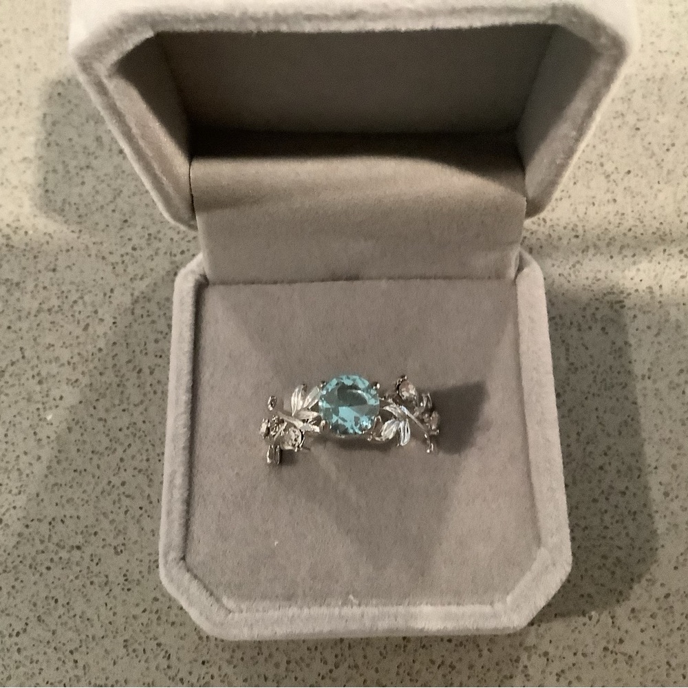 Ring, silver and topaz, fashion